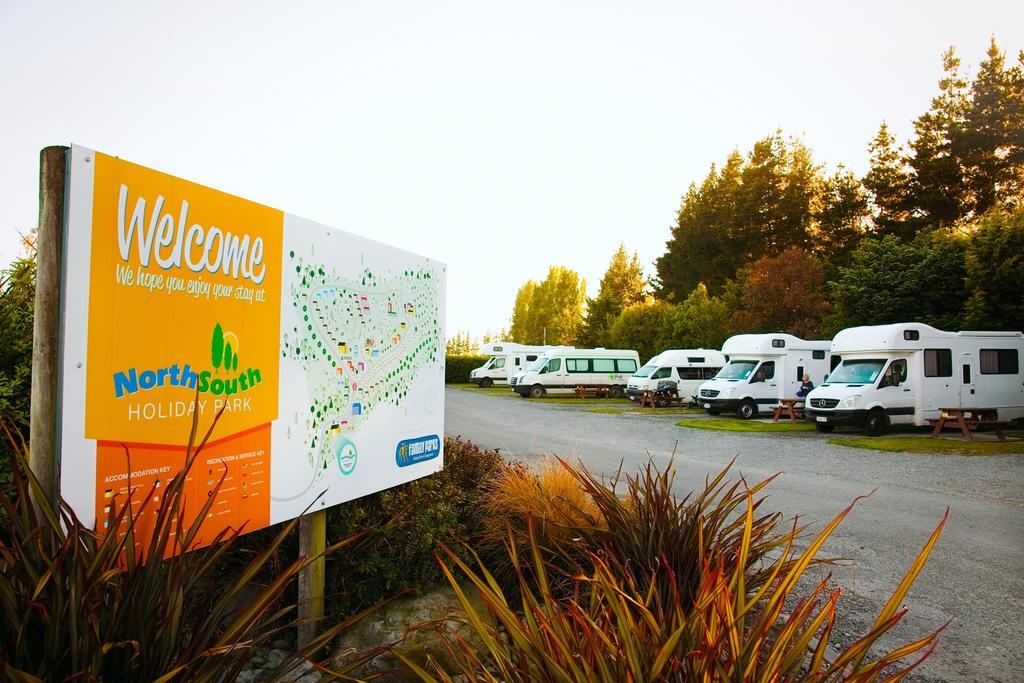 North South Holiday Park Christchurch Esterno foto